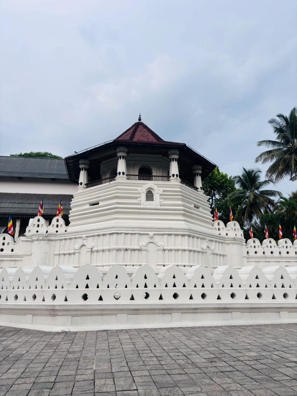 Temple of the Tooth, Kandy